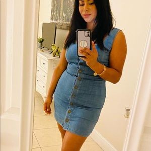 Cute Jean dress size med